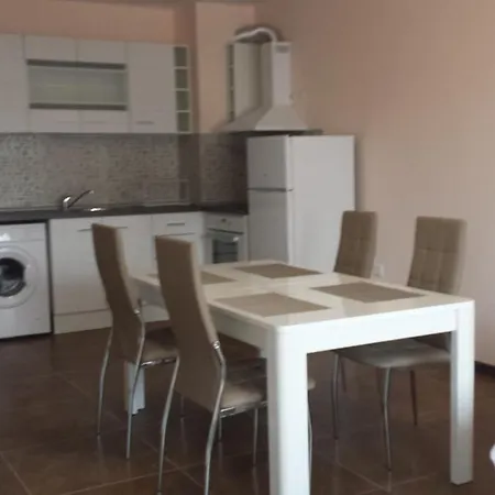 Apartamento и мони холидейс