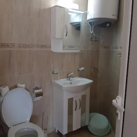 и мони холидейс Apartamento Carevo