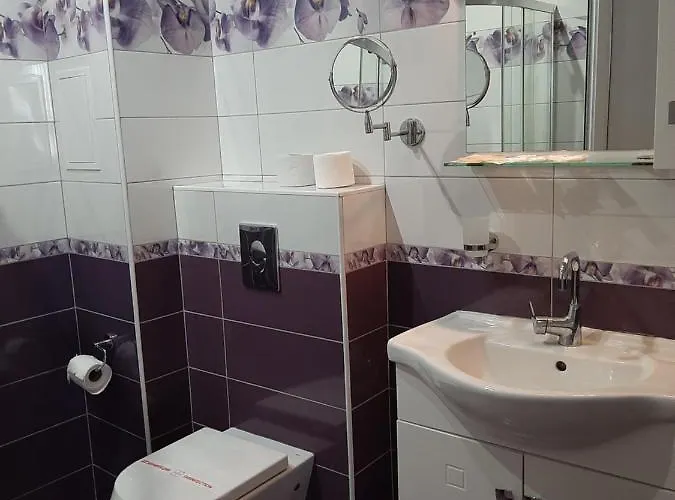 и мони холидейс דירה