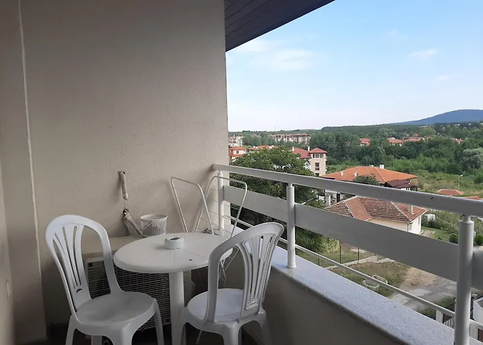 דירה и мони холидейс *